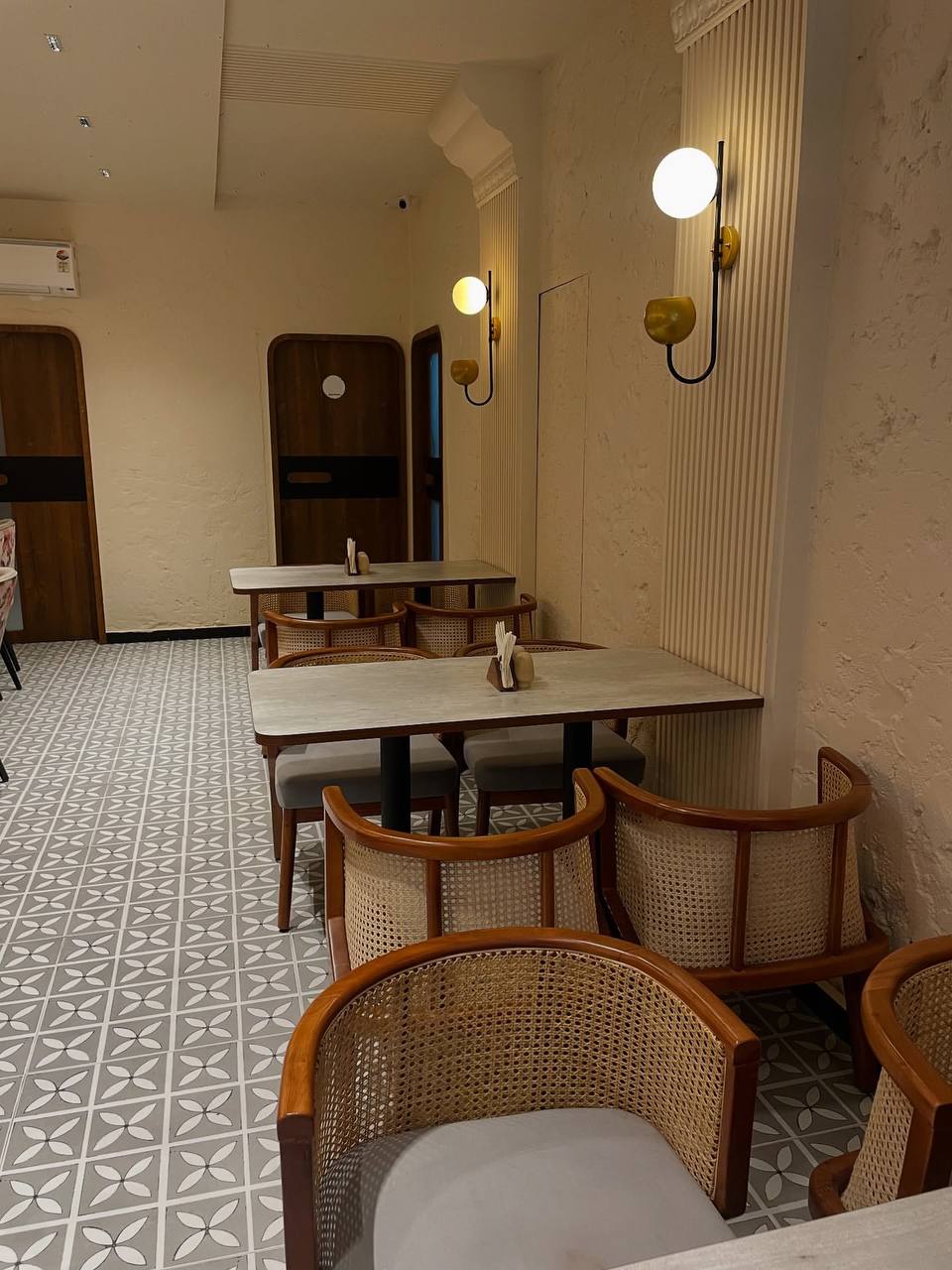 Lounge seating at The Midtown Bistro
